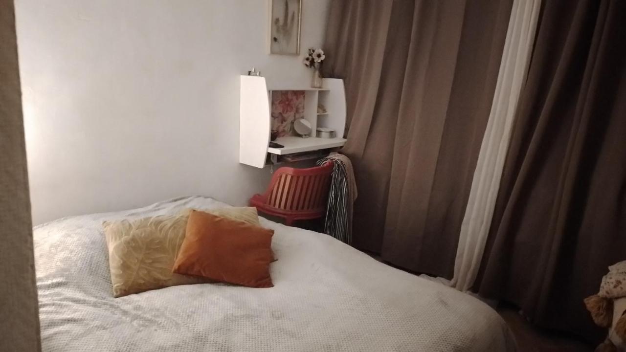 Charmante Chambre Spacieuse Et Lumineuse Parigi Esterno foto